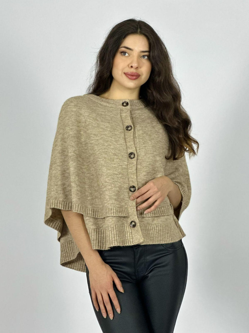 Sweater Lana Abotonado tipo Poncho