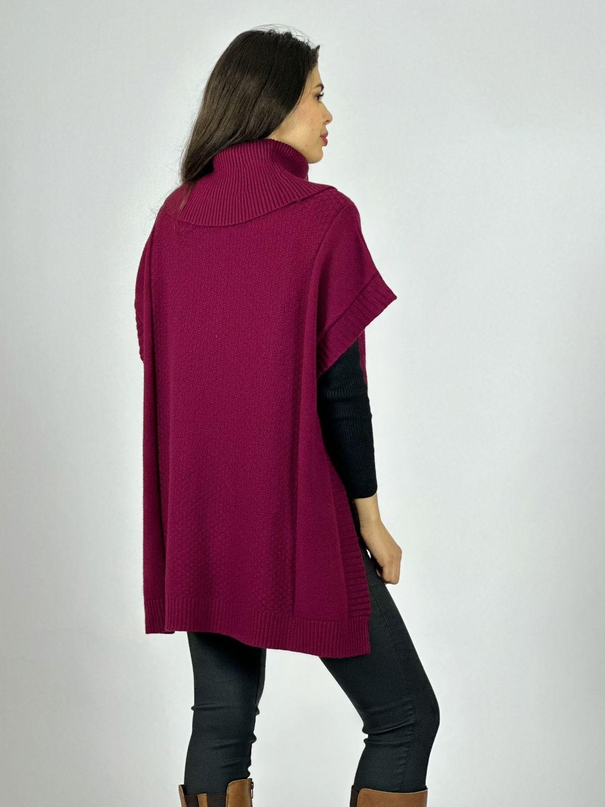 Sweater Tipo Poncho Lana Cuello Tortuga