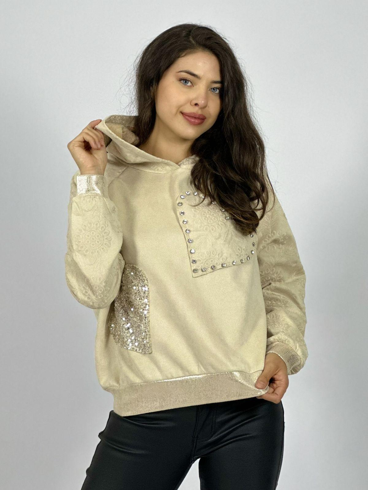 Polerón Gamuza Corazones Tachas Y Brillos