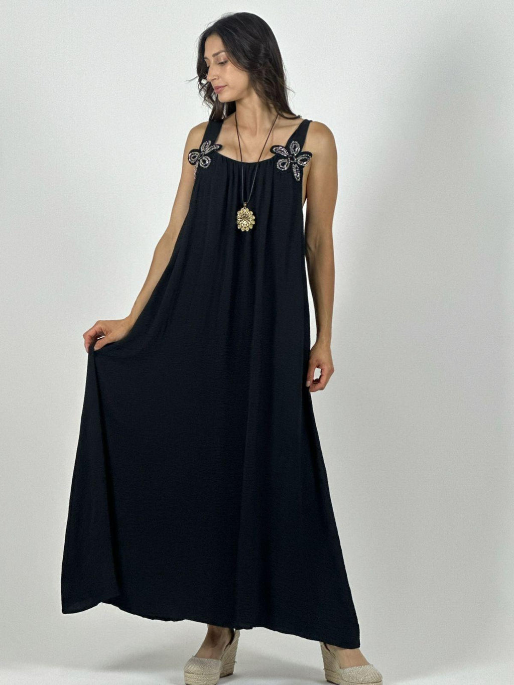 Vestido Crepé Tirantes Con Flores Brillantes