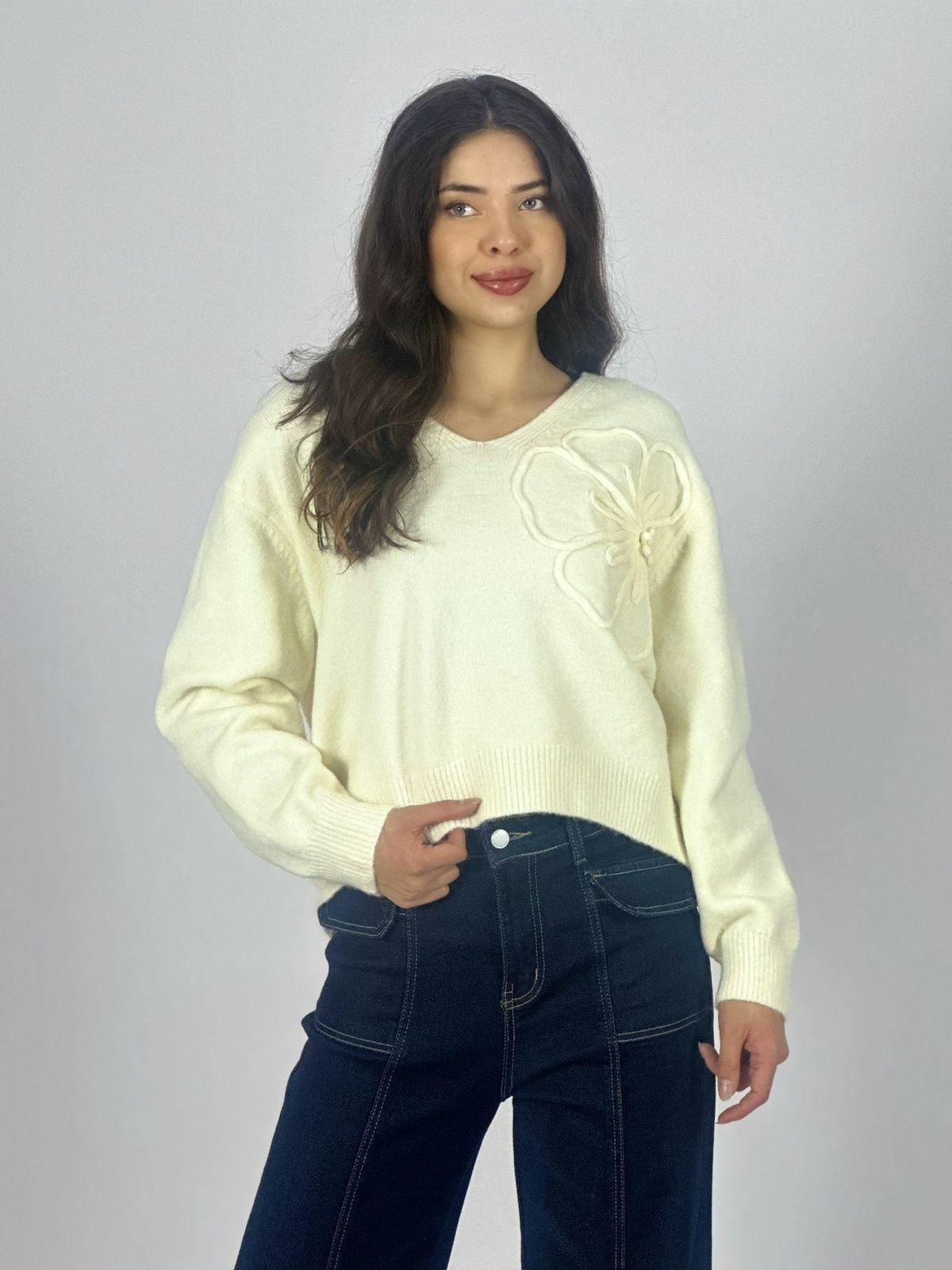Sweater Lana Flor Bordada