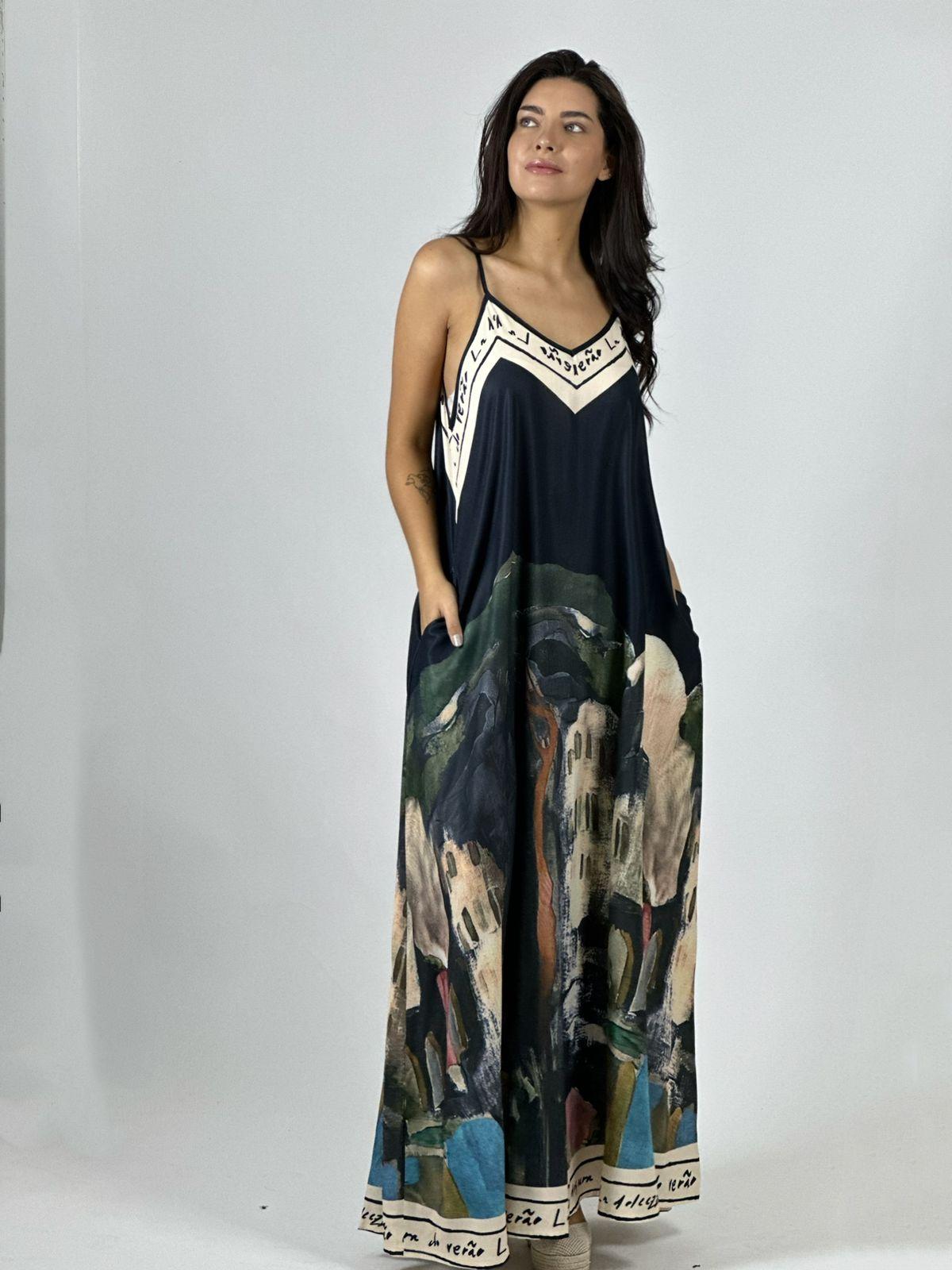 Vestido Flor Abstracta Bordes con Letras