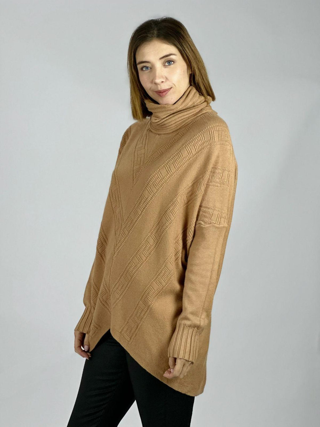 Sweater Cuello Tortuga Diseño en V