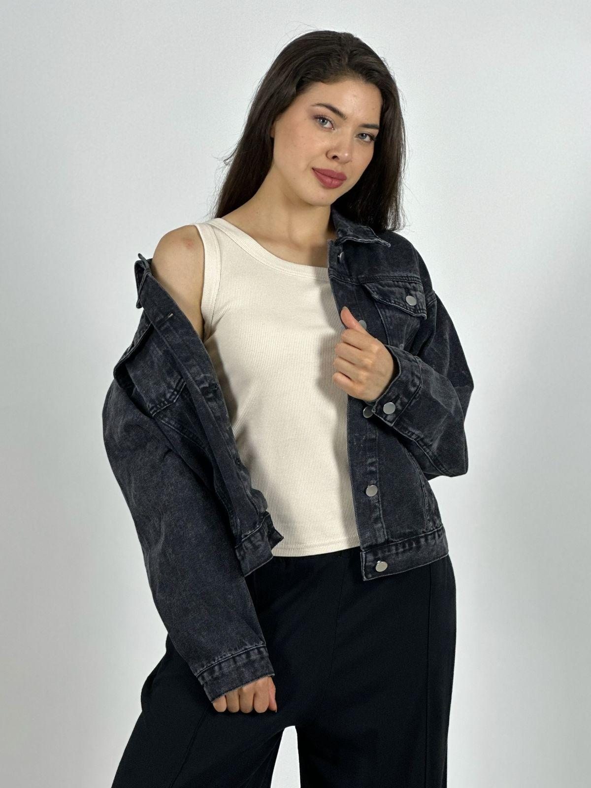 Chaqueta Mezclilla Dorso Estampado con Letras