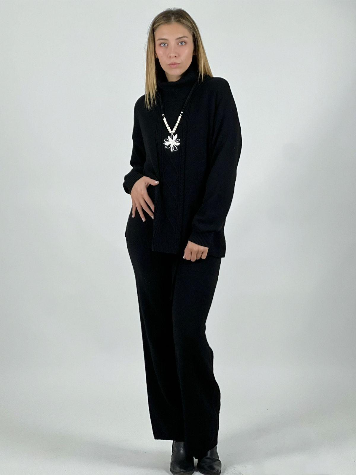 Conjunto Lana Cuello Alto Trenzado Delantero