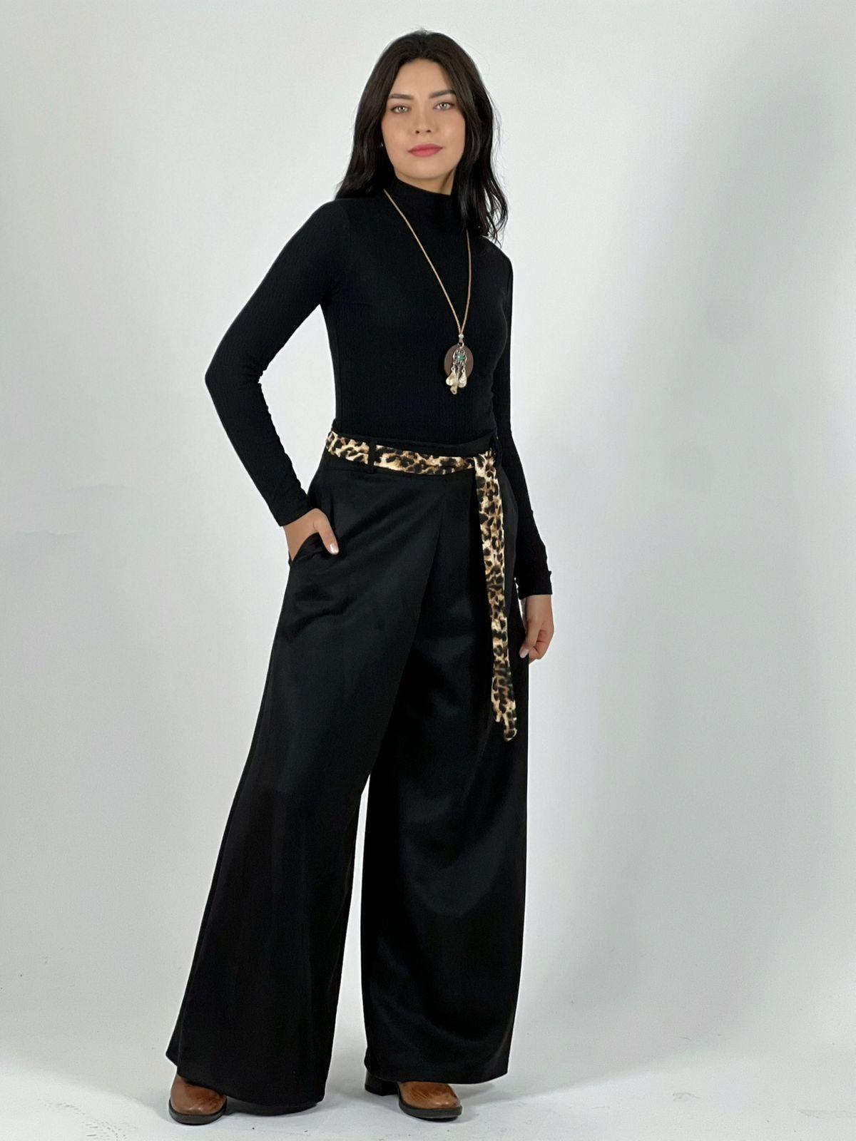 Pantalón Gamuza con Cinturon Print