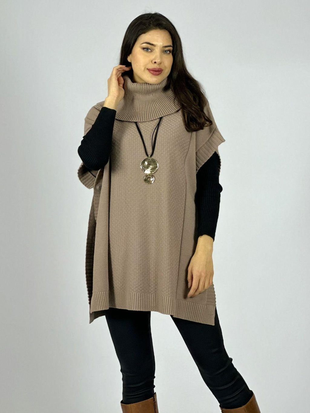 Sweater Tipo Poncho Lana Cuello Tortuga