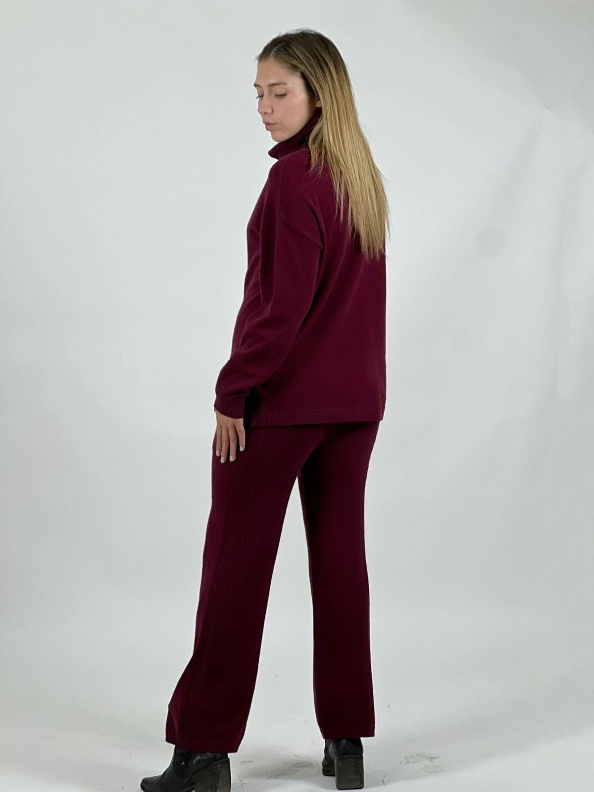 Conjunto Lana Cuello Alto Trenzado Delantero